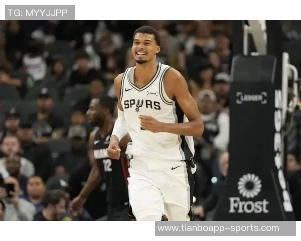 贝弗利称文班实力可媲美联盟前六健康状态下马刺有望赢得47到48场比赛