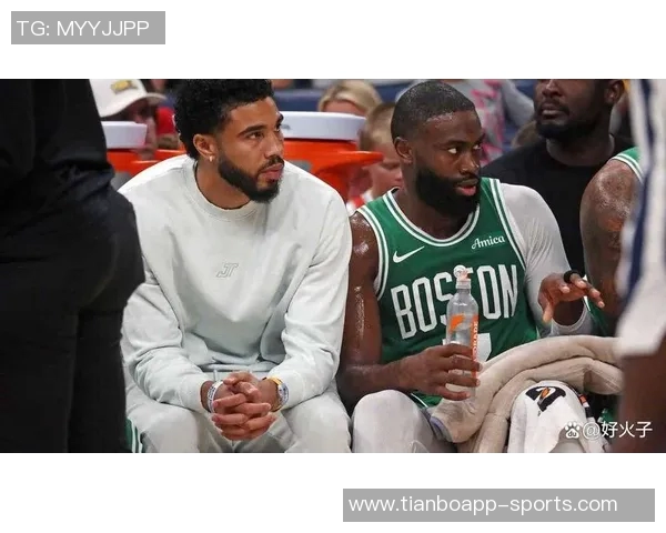 杰伦布朗赞教练团队精心指导与队友们的全力拼搏成就战绩辉煌 杰伦布朗赞教练团队精心指导与队友们的全力拼搏成就战绩辉煌